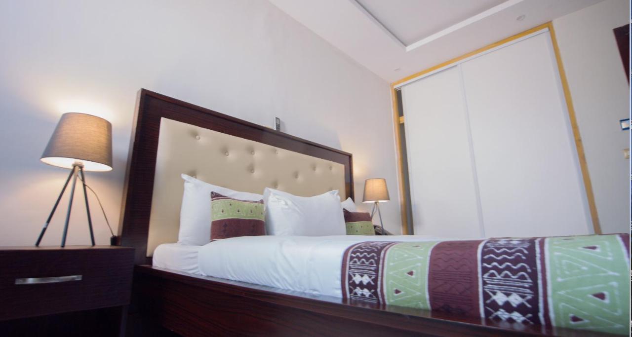 Hotel La Rose Blanche 아비장 외부 사진