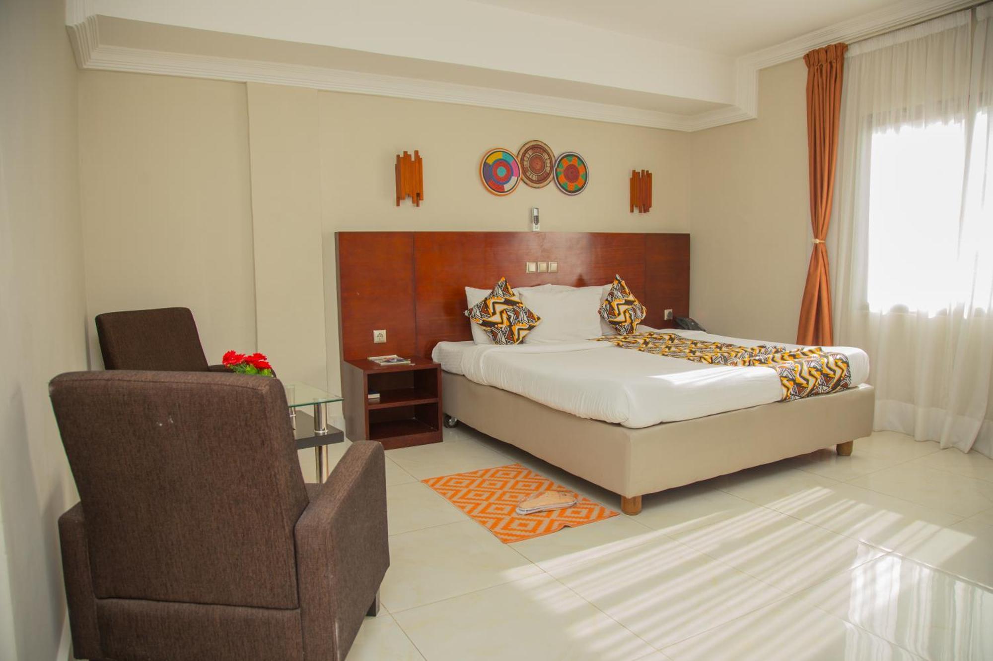 Hotel La Rose Blanche 아비장 외부 사진